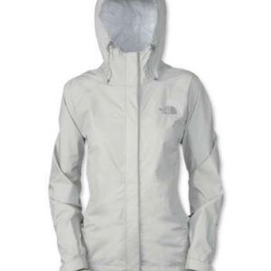 Northface women’s hyvent 2.5l raincoat in light gray